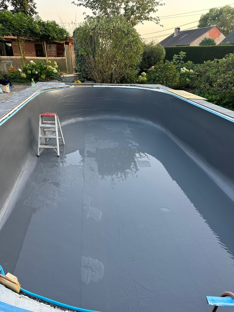 [SUP-085-0015] Actie Superliner 85/100, kleur: antracietgrijs, ovaal 7,9 × 4,0 × 1,2 m, kant-en-klaar voor zelfbouwer!